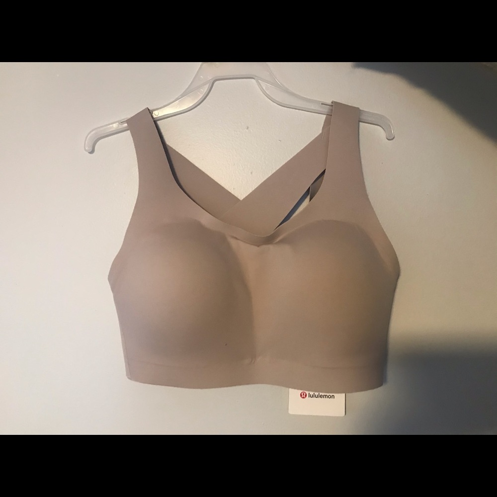 NWT Lululemon Enlite Bra